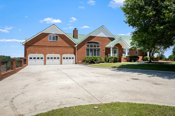 499 Mount Herman Rd, Shelbyville, TN 37160