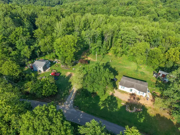 1098 Ewing Albright Rd, Ashland City, TN 37015