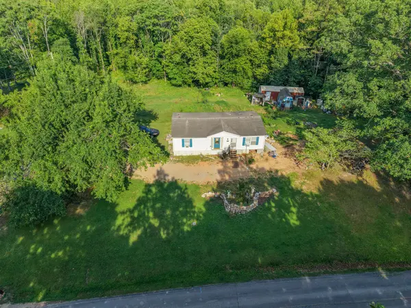 1098 Ewing Albright Rd, Ashland City, TN 37015