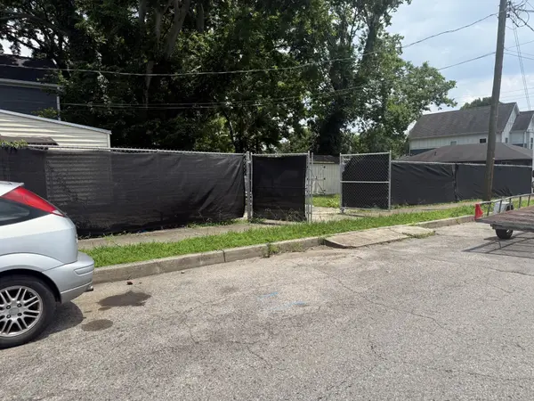 13 Perkins St, Nashville, TN 37210