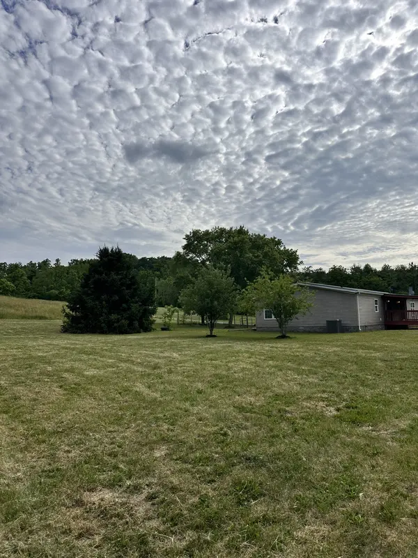 7287 Pinewood Rd, Nunnelly, TN 37137