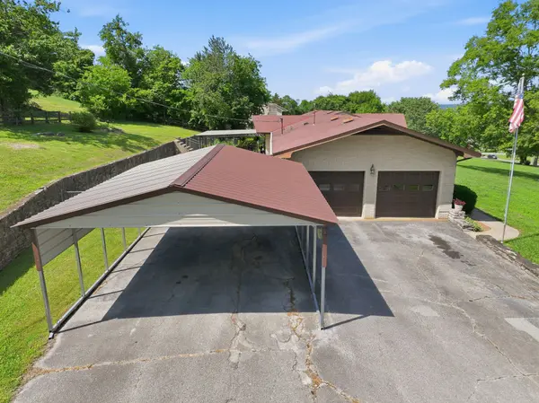899 Carters Creek Pike, Columbia, TN 38401