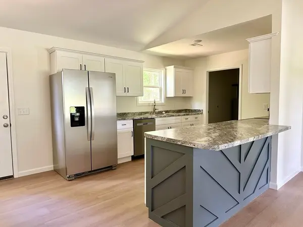 204 E Peter Ave, Monterey, TN 38574