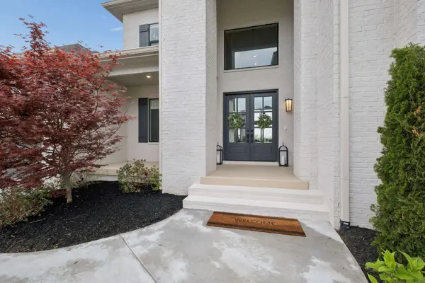 6105 Open Meadow Ln, Franklin, TN 37067
