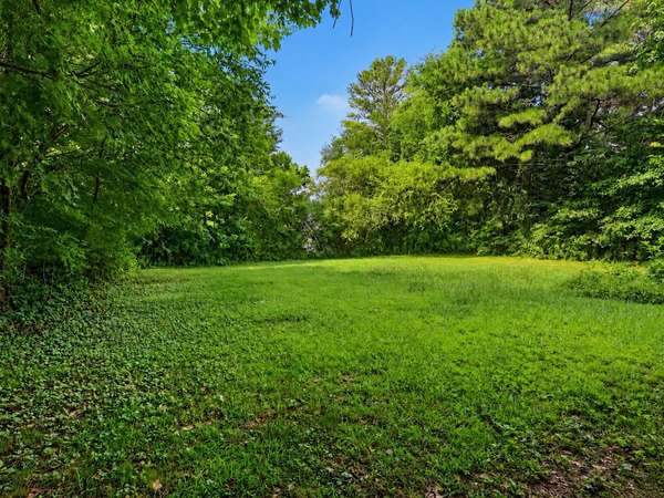 2318 Robin Hood Drive #SE, Cleveland, TN 37323