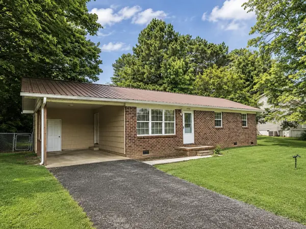 2318 Robin Hood Drive #SE, Cleveland, TN 37323