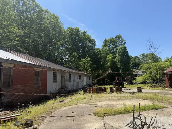 401 Second Avenue #E, Central City, KY 42330