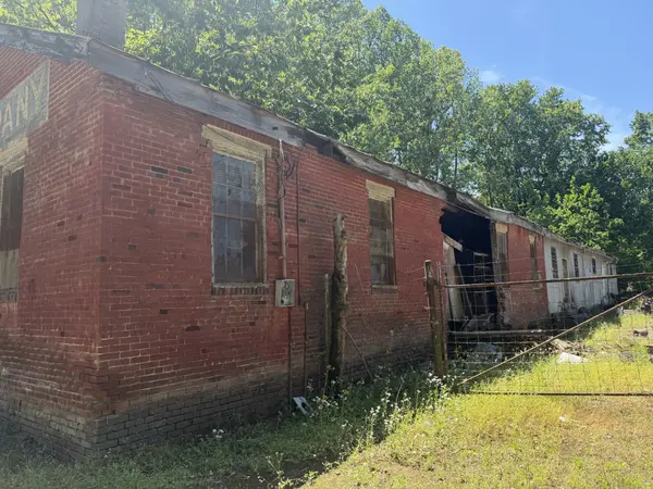 401 Second Avenue #E, Central City, KY 42330