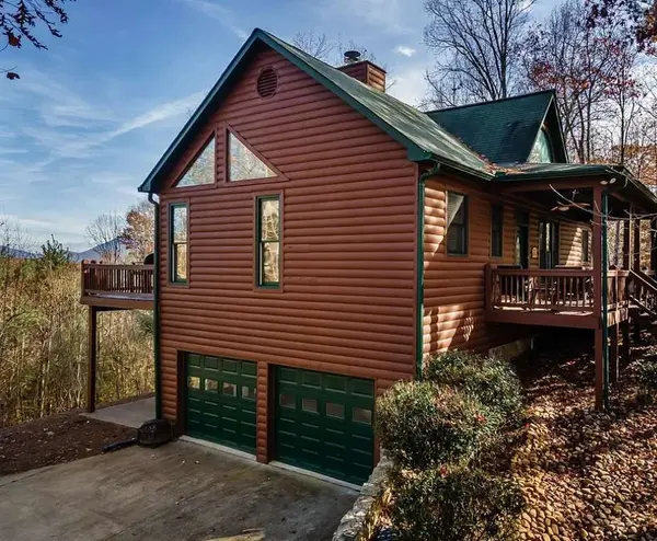 189 Trails End Rdg, Ellijay, GA 30540