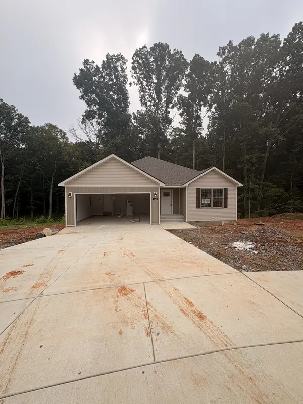 330 Tisha Ct, Clarksville, TN 37042