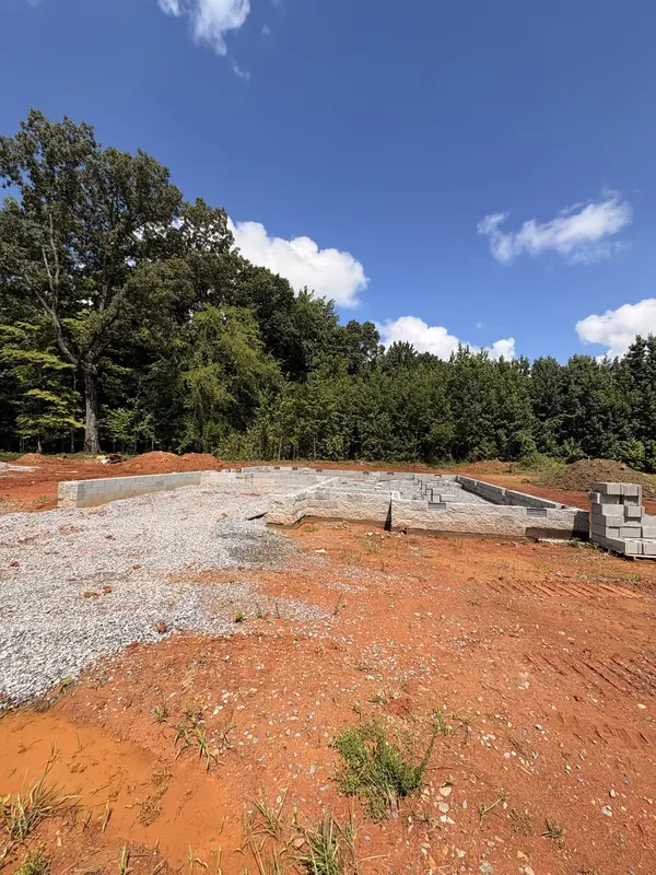 325 Tisha Ct, Clarksville, TN 37042