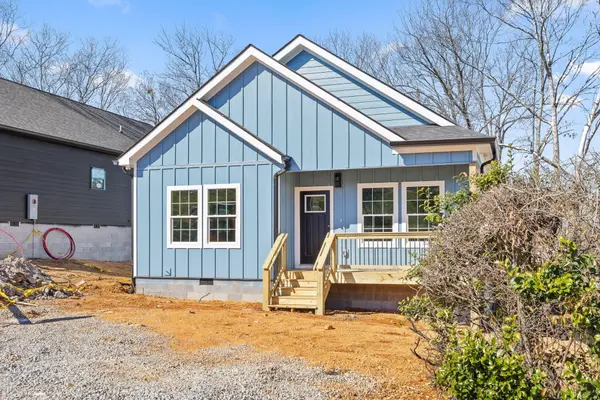 909 N Chamberlain Avenue, Chattanooga, TN 37406