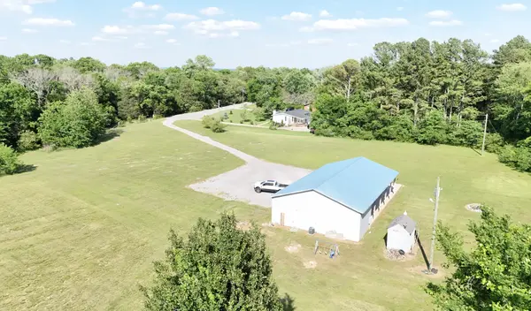 2090 Strickland Dr, Murfreesboro, TN 37127