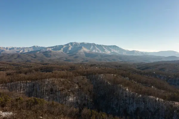 4364 Powdermill Estates Rd, Sevierville, TN 37876