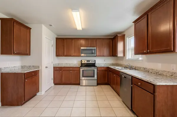 3205 Dizzy Dean Dr, Murfreesboro, TN 37128
