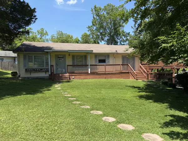 804 W Main St, Mcminnville, TN 37110