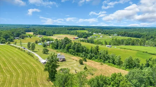 2657 Oak Grove Rd, Red Boiling Springs, TN 37150