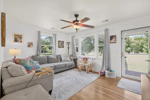 135 Irvin Rd, La Vergne, TN 37086