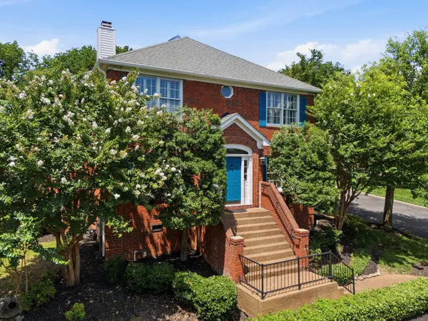72 Ravenwood Hills Cir, Nashville, TN 37215