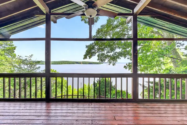 70 Hailey Ln, Springville, TN 38256