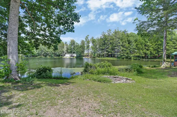 68 Boone Dock Rd, Jamestown, TN 38556