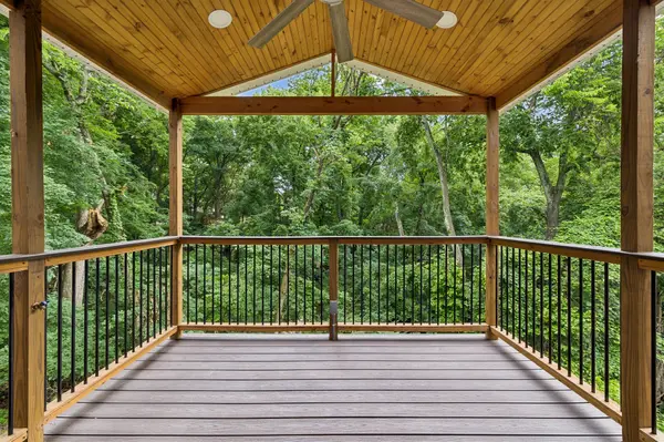 231 Green Harbor Rd #101, Old Hickory, TN 37138