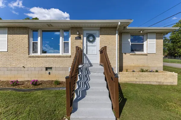 227 Bonnaridge Dr, Hermitage, TN 37076