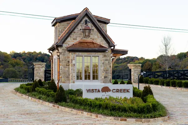 2021 Vista Creek Ln, Franklin, TN 37064