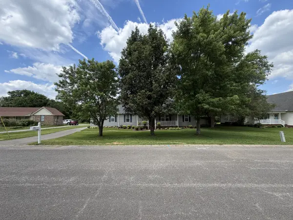 1405 Belle Oaks Dr, Murfreesboro, TN 37130