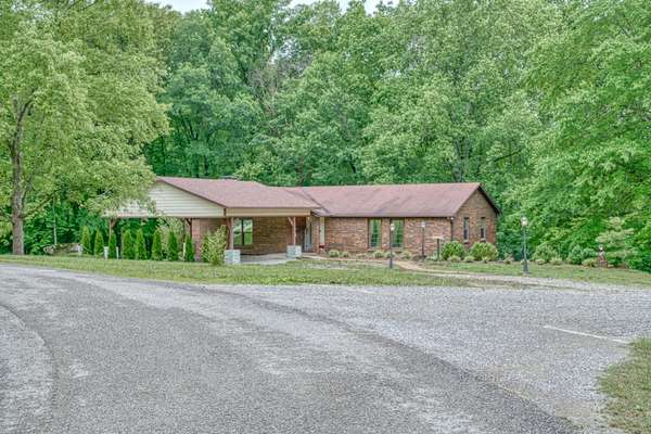 3847 Post Oak Cir, Cookeville, TN 38506