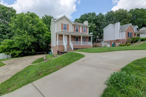 2587 Elkmont Dr, Clarksville, TN 37040