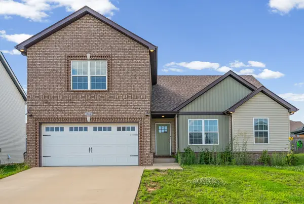 386 Dugger Dr, Clarksville, TN 37042