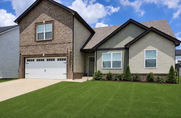 386 Dugger Dr, Clarksville, TN 37042