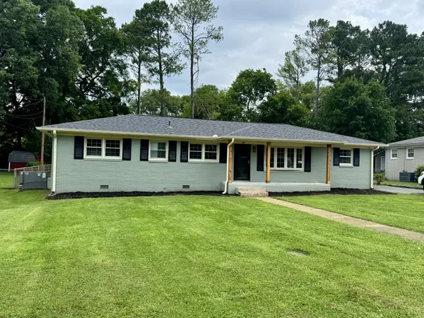 801 Bagley Dr,  Fayetteville,  TN 37334