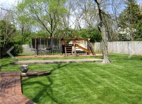 116 Bellevue Dr #S, Nashville, TN 37205