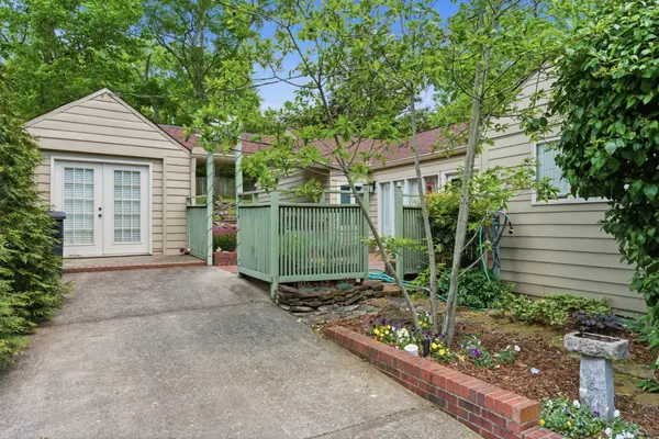 116 Bellevue Dr #S, Nashville, TN 37205