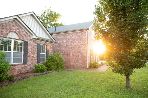 8300 Trading Post Ct, Nashville, TN 37221