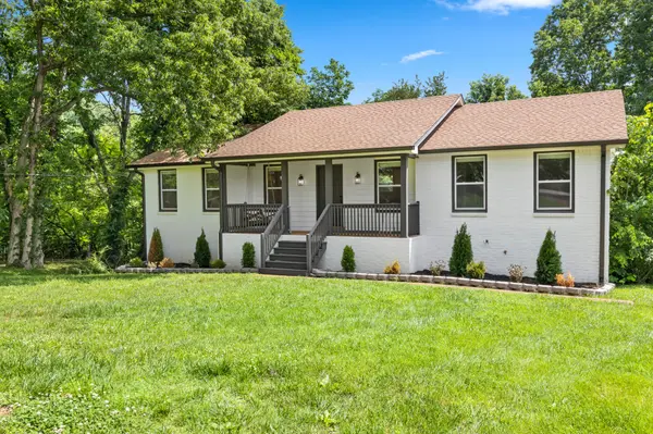 102 Walton Ct, Hendersonville, TN 37075