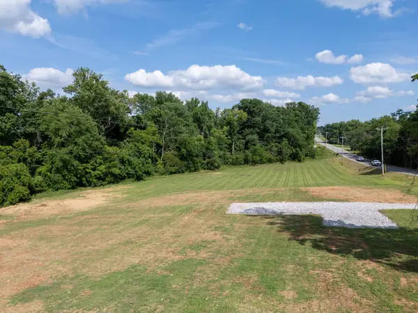 6799 Highway 41 #N, Cedar Hill, TN 37032