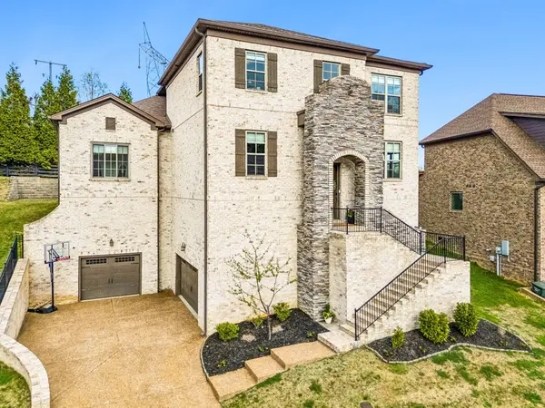 7113 Natchez Pointe Pl, Nashville, TN 37221