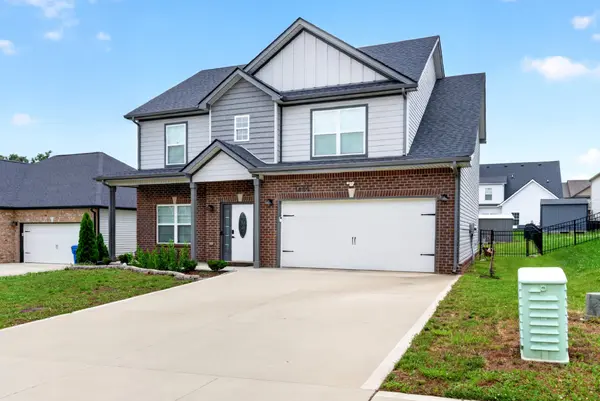1489 Citadel DR, Clarksville, TN 37042