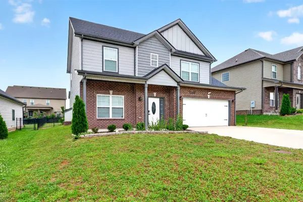 1489 Citadel DR, Clarksville, TN 37042
