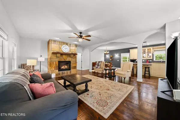 1035 Gray Eagle Drive, Crossville, TN 38572