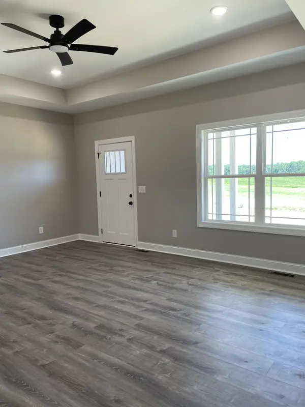 240 Hidden Hills Lane, Summertown, TN 38483