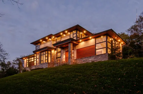 6449 Fleetwood Dr, Nashville, TN 37209