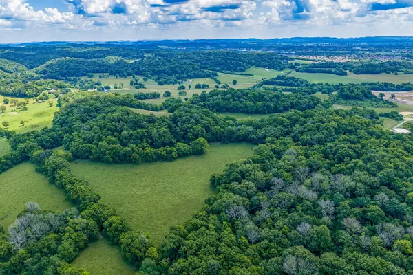 2200 Sugar Ridge Rd, Spring Hill, TN 37174