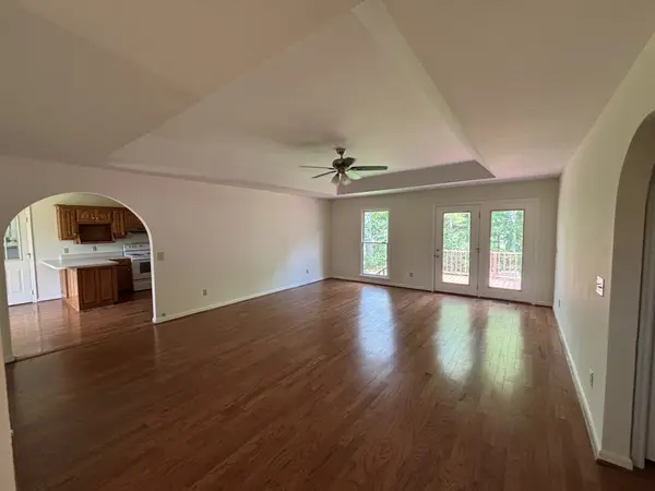 405 Westgate Dr, Pulaski, TN 38478