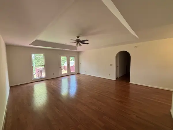 405 Westgate Dr, Pulaski, TN 38478
