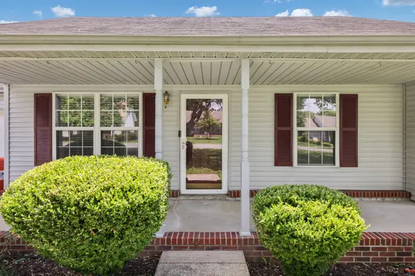 712 Mason Tucker Dr, Smyrna, TN 37167