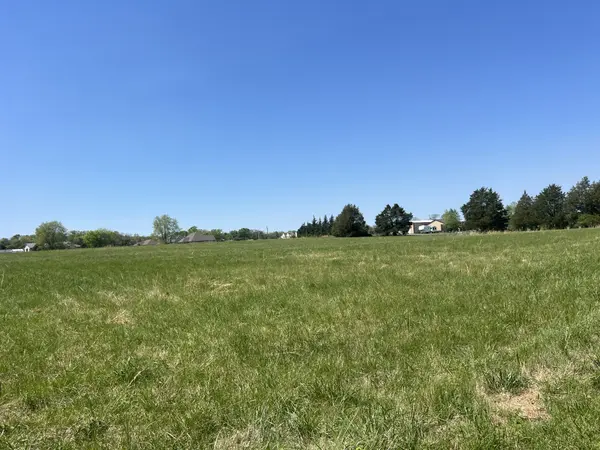 1025 Mill Rd, Lebanon, TN 37090